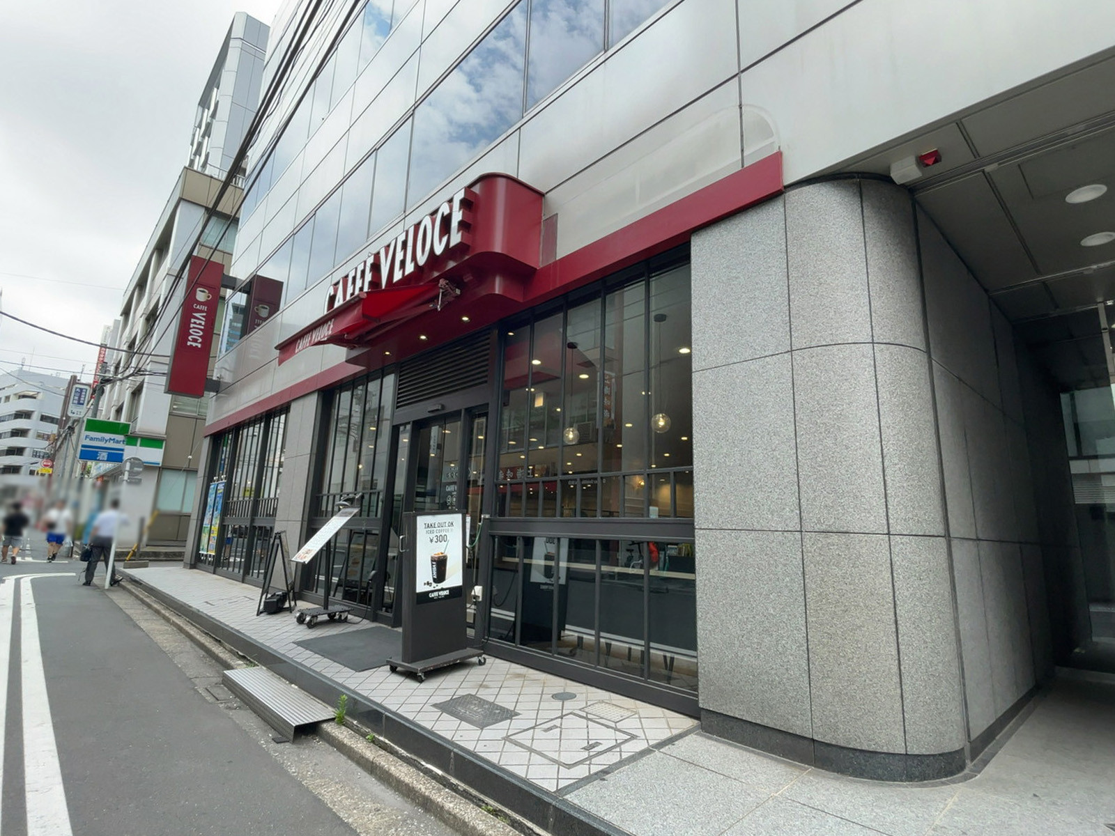 徒歩1分のカフェ・ベローチェ 水道橋店