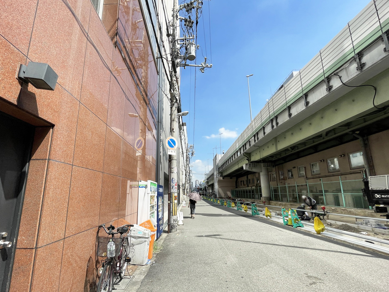 TATSUMI南堀江ビル前面の通り