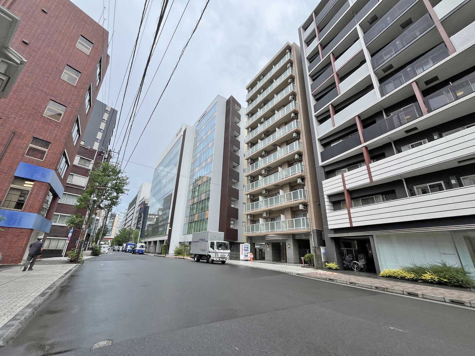 PMO秋葉原3前面通り