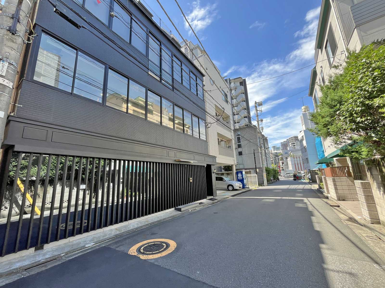 voa AZABU10前面通り