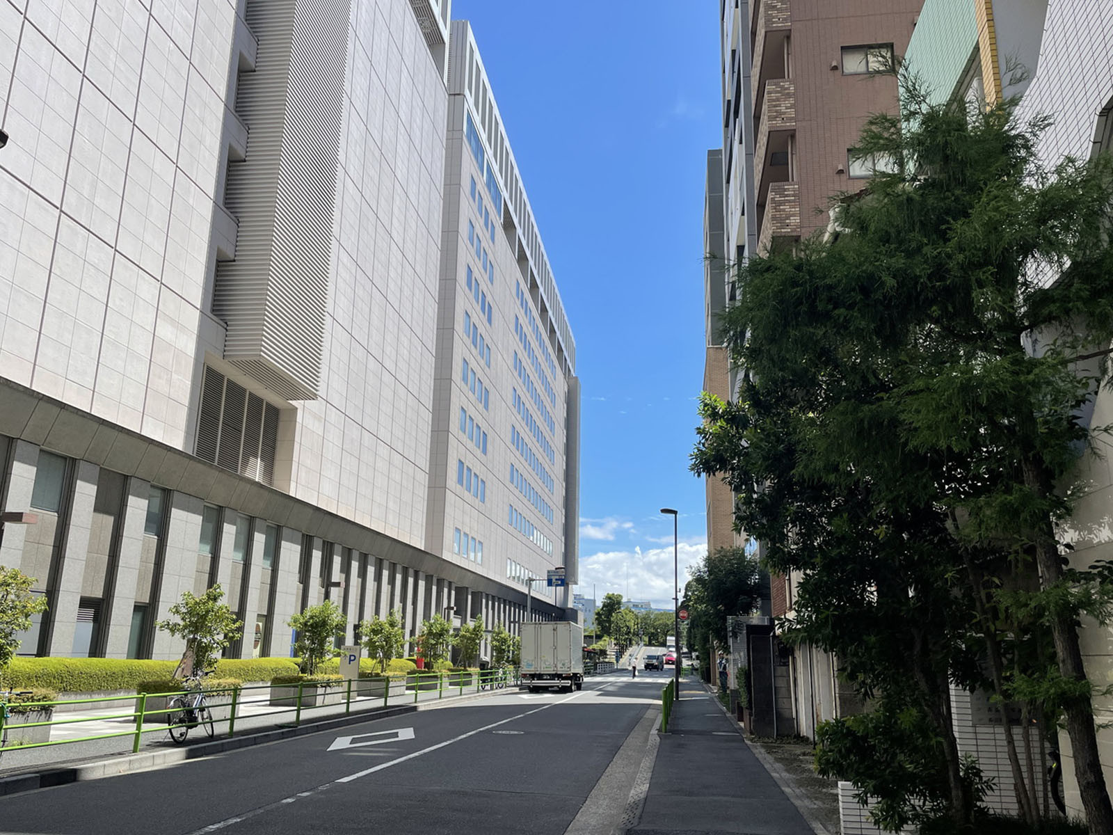 Glanffice茅場町前面の通り