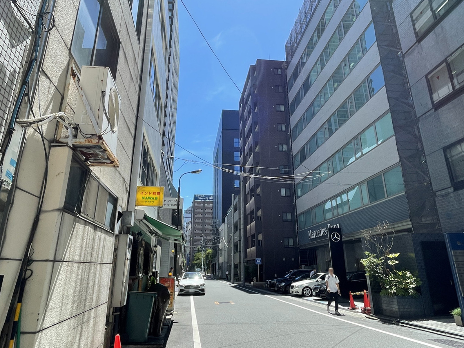 第二中村ビル前面の通り