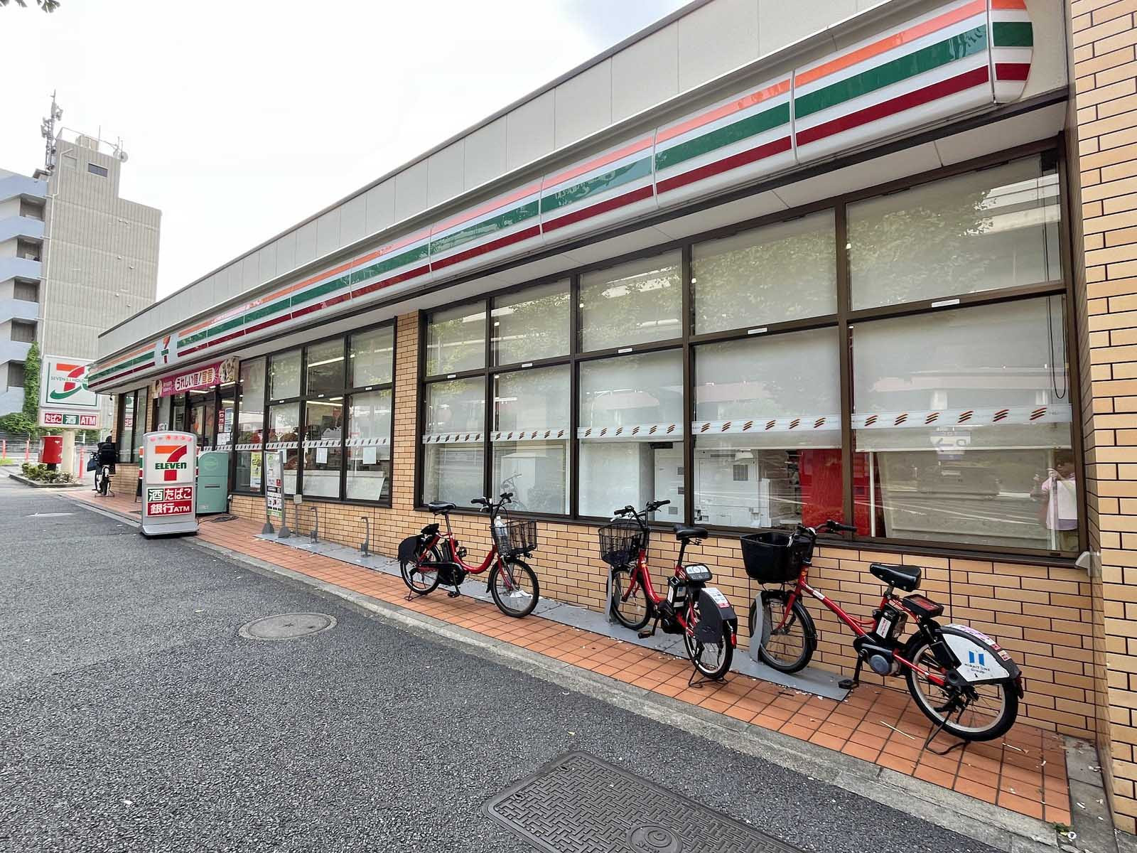 向かいの通りのセブンイレブン西五反田六丁目店