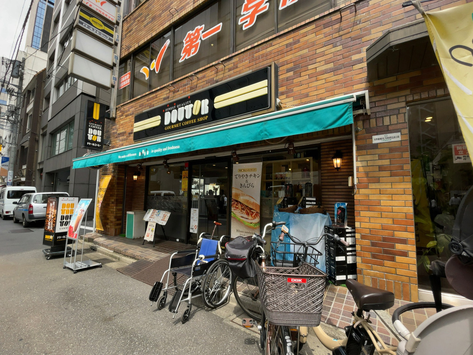 徒歩3分のドトールコーヒーショップ 神田和泉町店