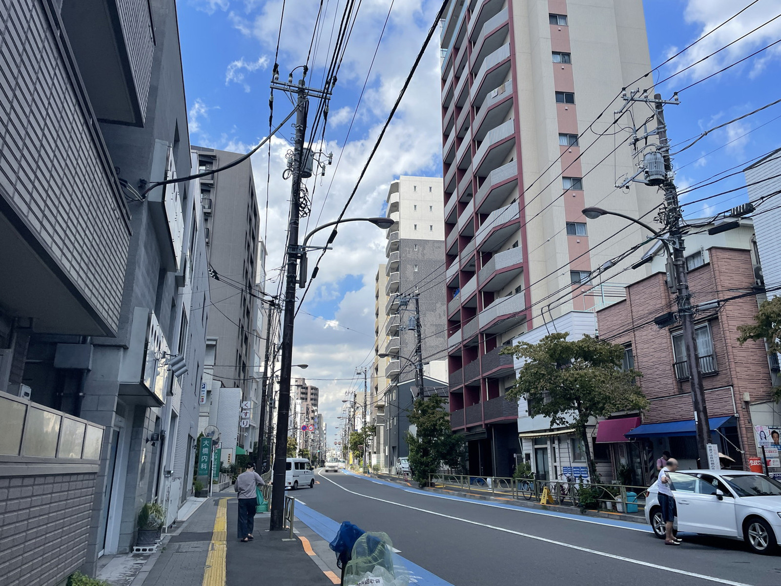 周辺は落ち着いた雰囲気