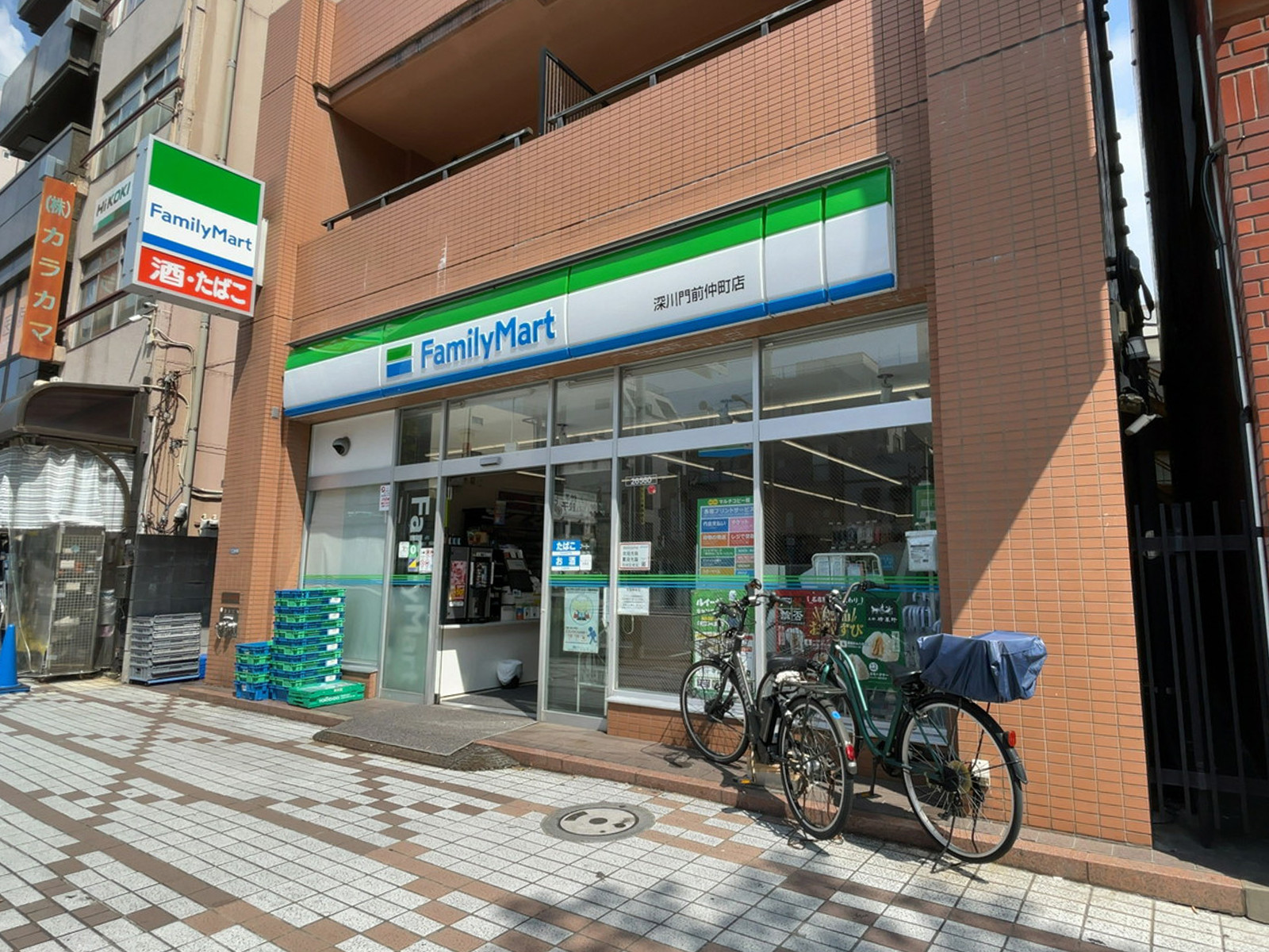 近くのファミリーマート 深川門前仲町店