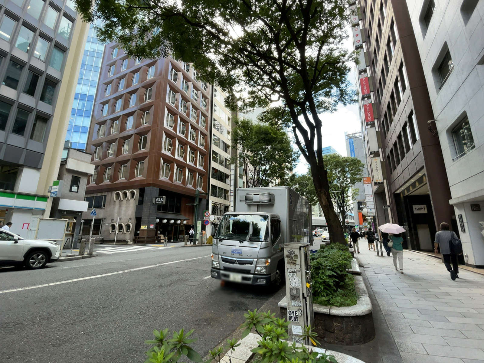 MIEUX渋谷ビル前面の通り