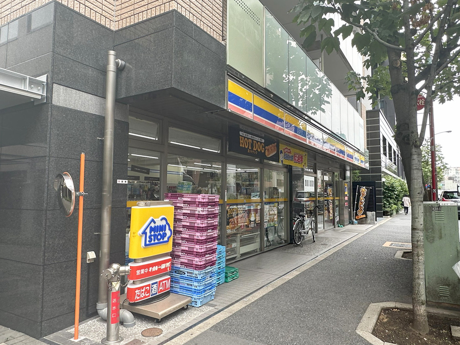 隣のミニストップ 新宿大京町店
