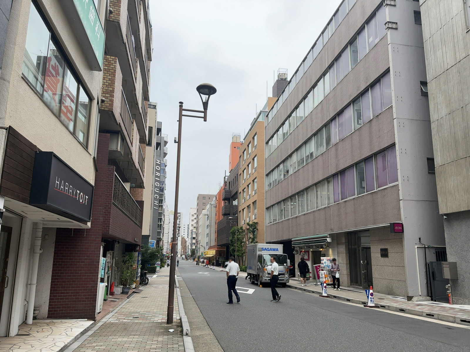 周辺は落ち着いた雰囲気