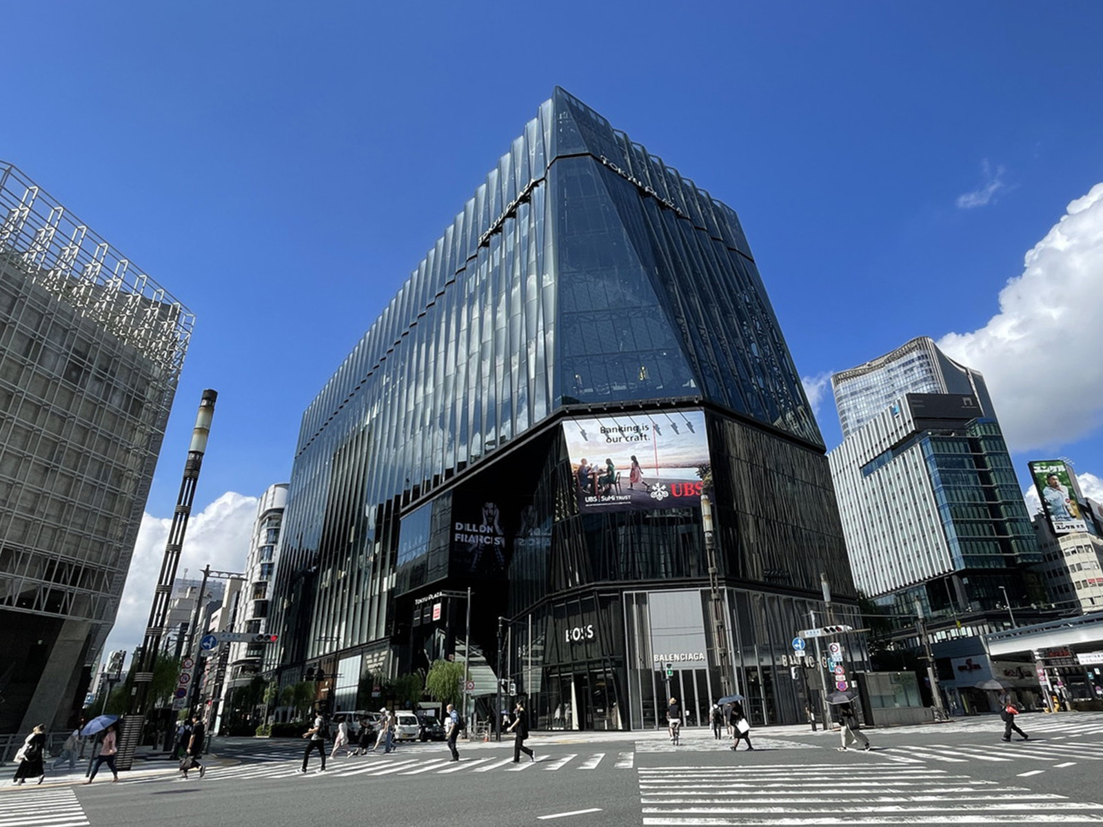 付近の東急プラザ銀座
