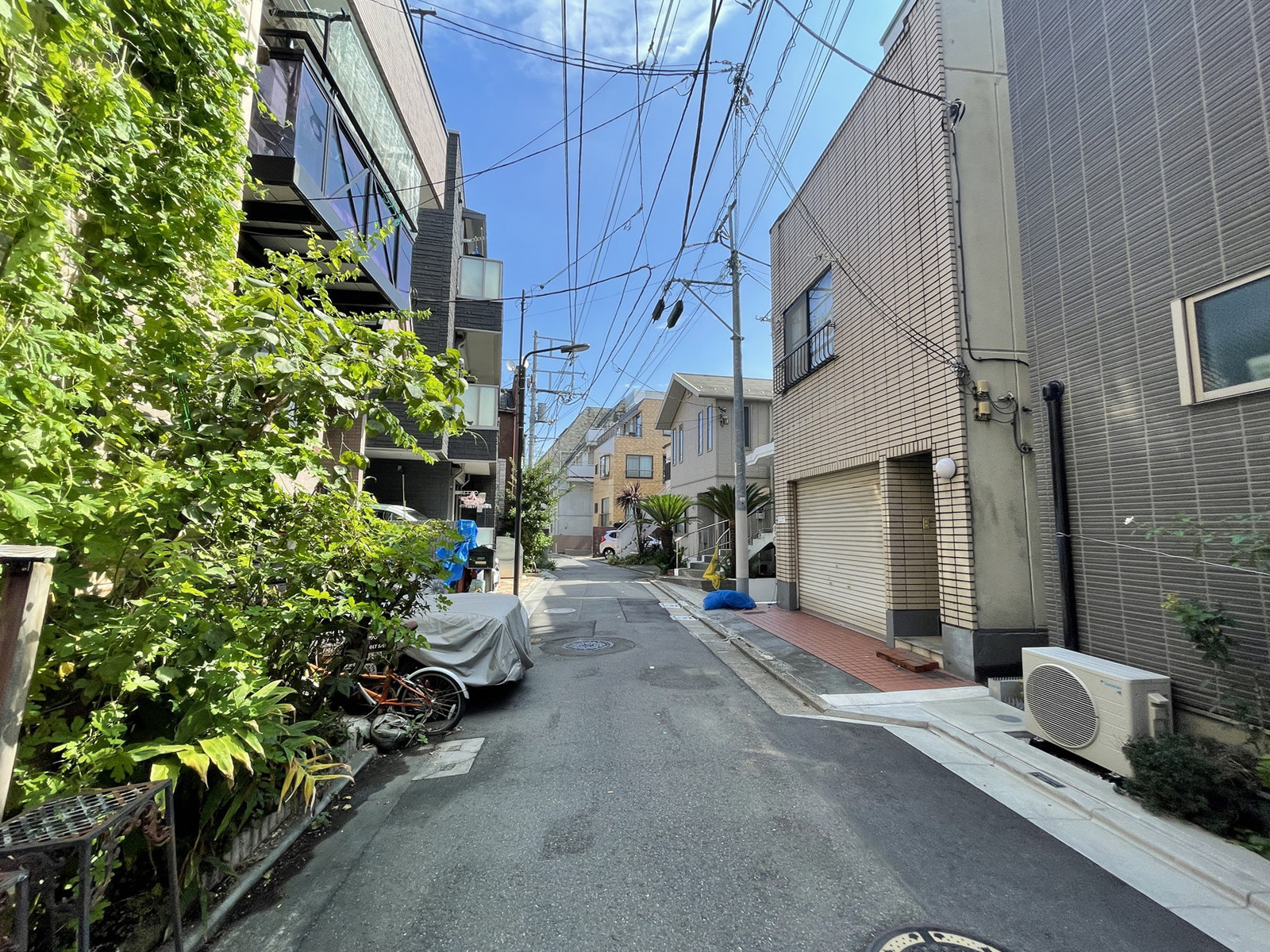 アーバン大塚前面の通り