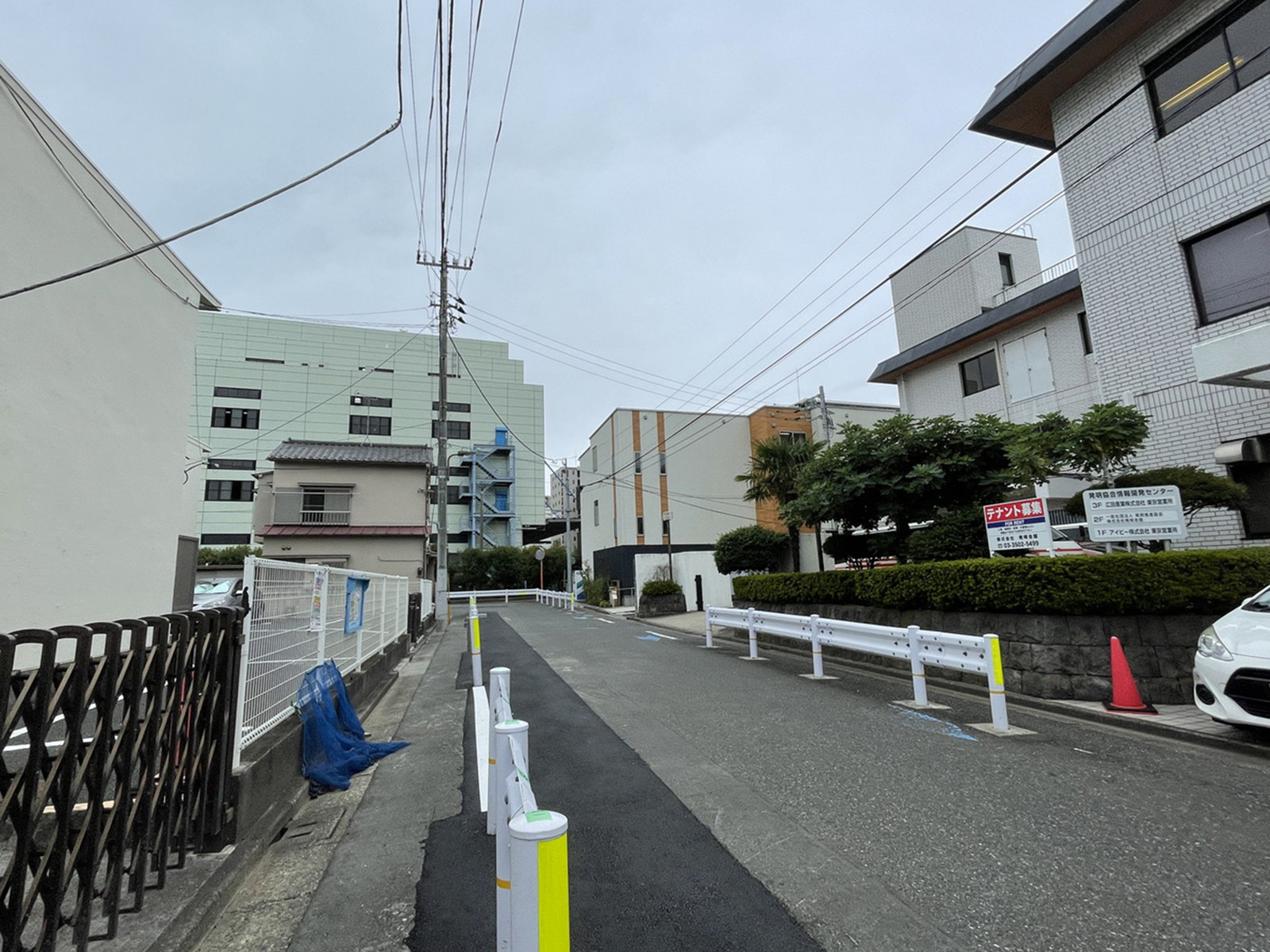 発明協会情報開発センター前面の通り