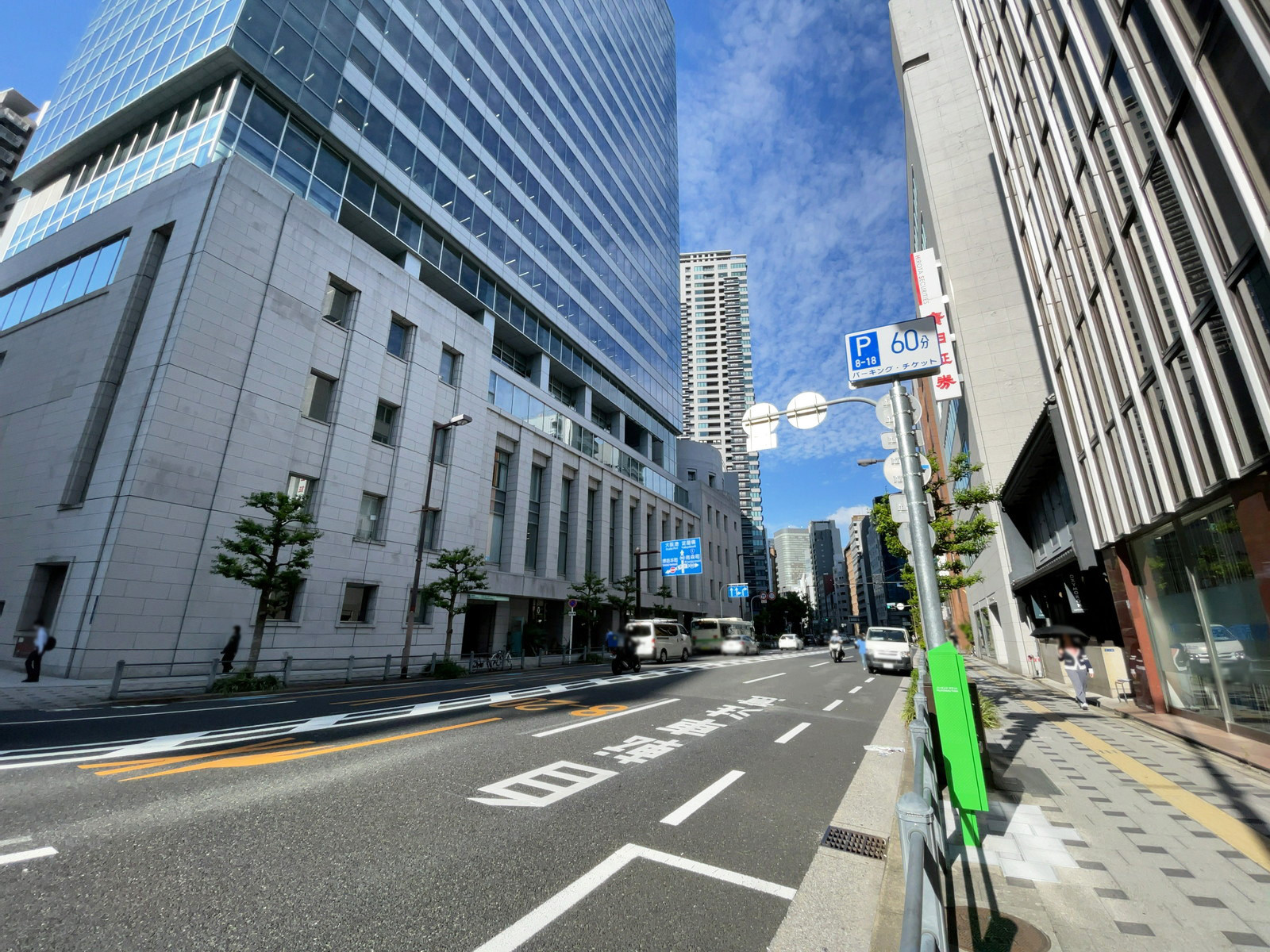 第二中井ビル前面の通り