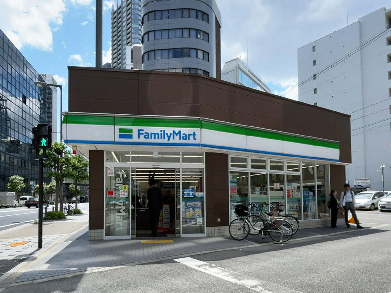 徒歩2分のファミリーマート 北浜一丁目店
