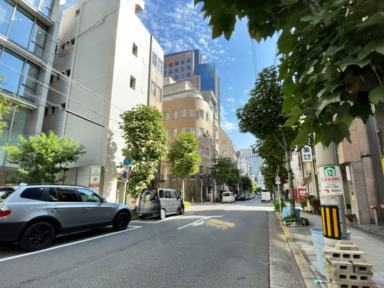 クリオ平野町ビル前面の通り