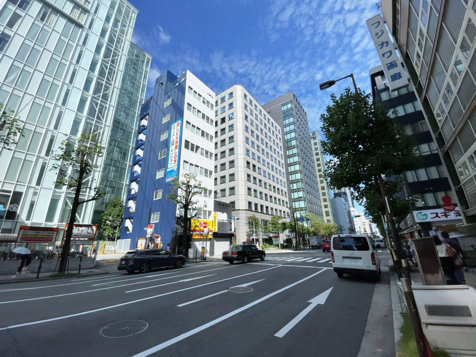 TTN堺筋本町ビル前面の通り