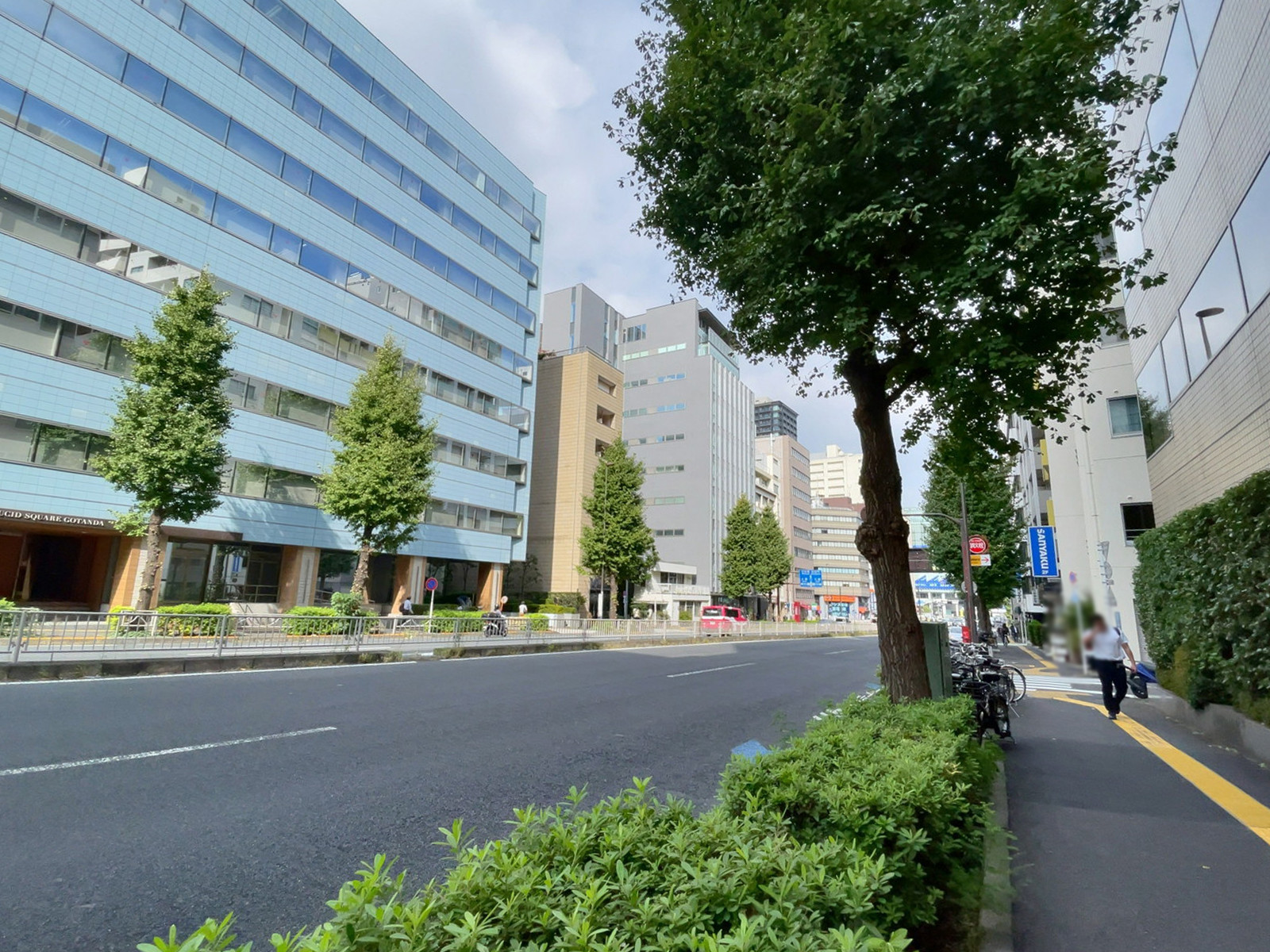 西五反田8丁目ビル前面の通り