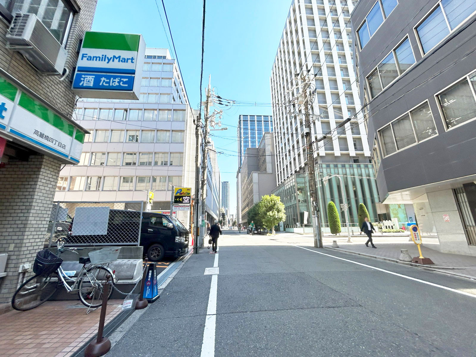 淀屋橋ダイビル前面の通り