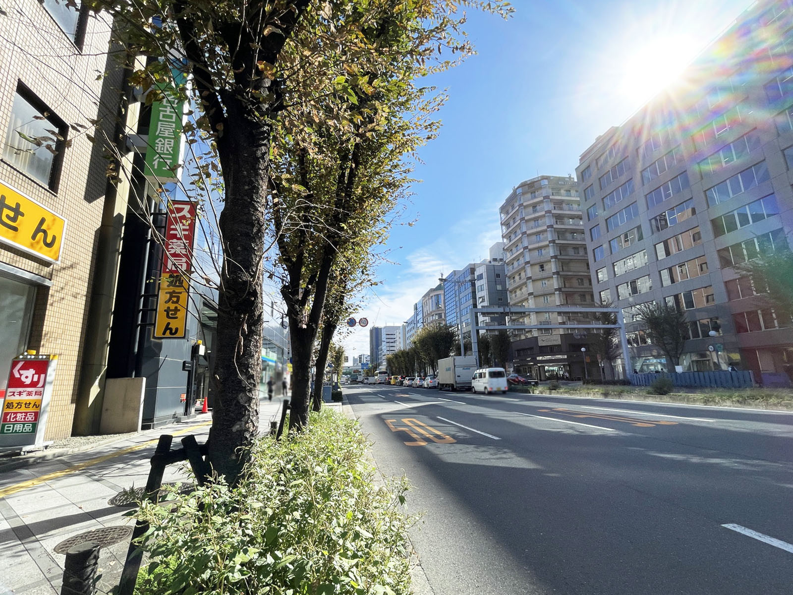 西天満ファイブビル前面の通り