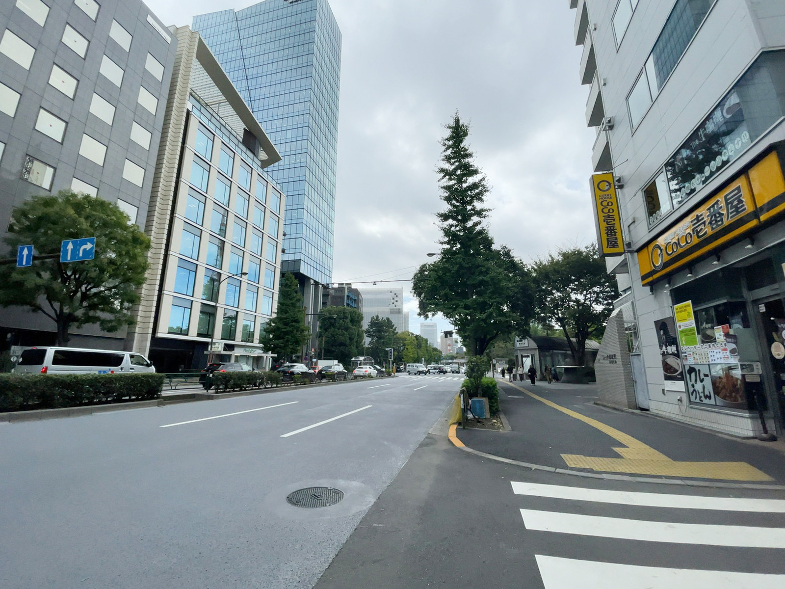 付近の日比谷通り