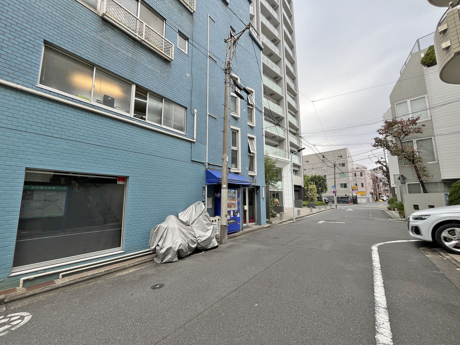 ミレーヌ東麻布前面通り