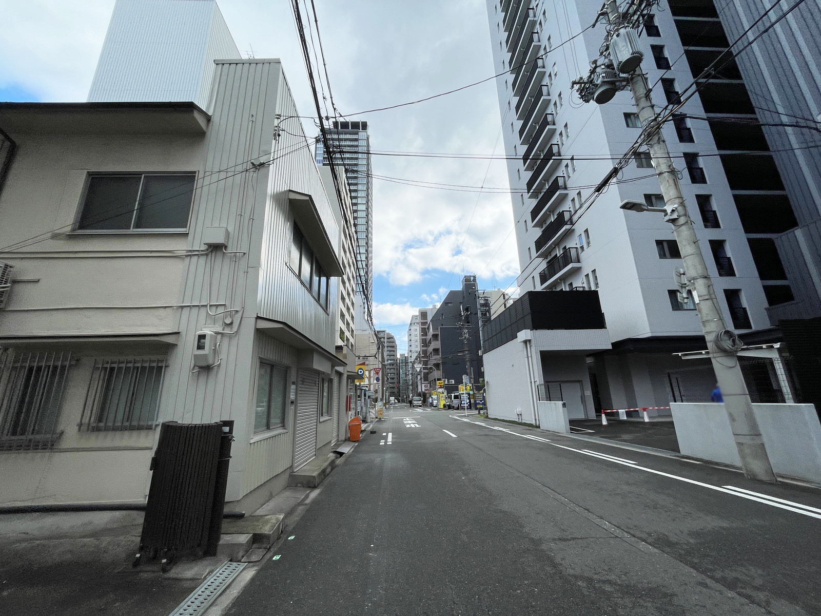 篠原東天満第2ビル前面の通り