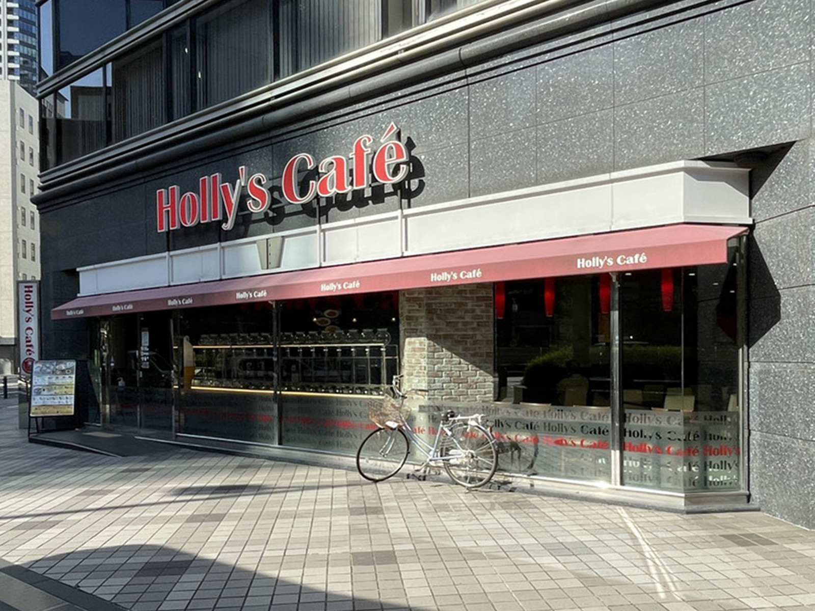並びにあるホリーズカフェ 堺筋本町店