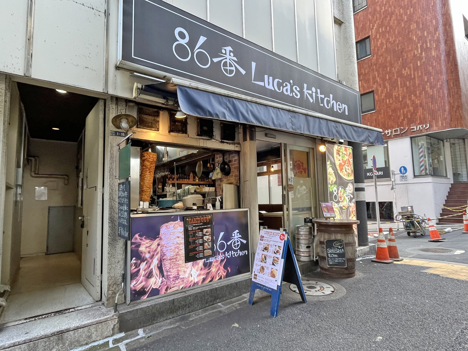 徒歩2分の居酒屋レストラン86番ルカズキッチン