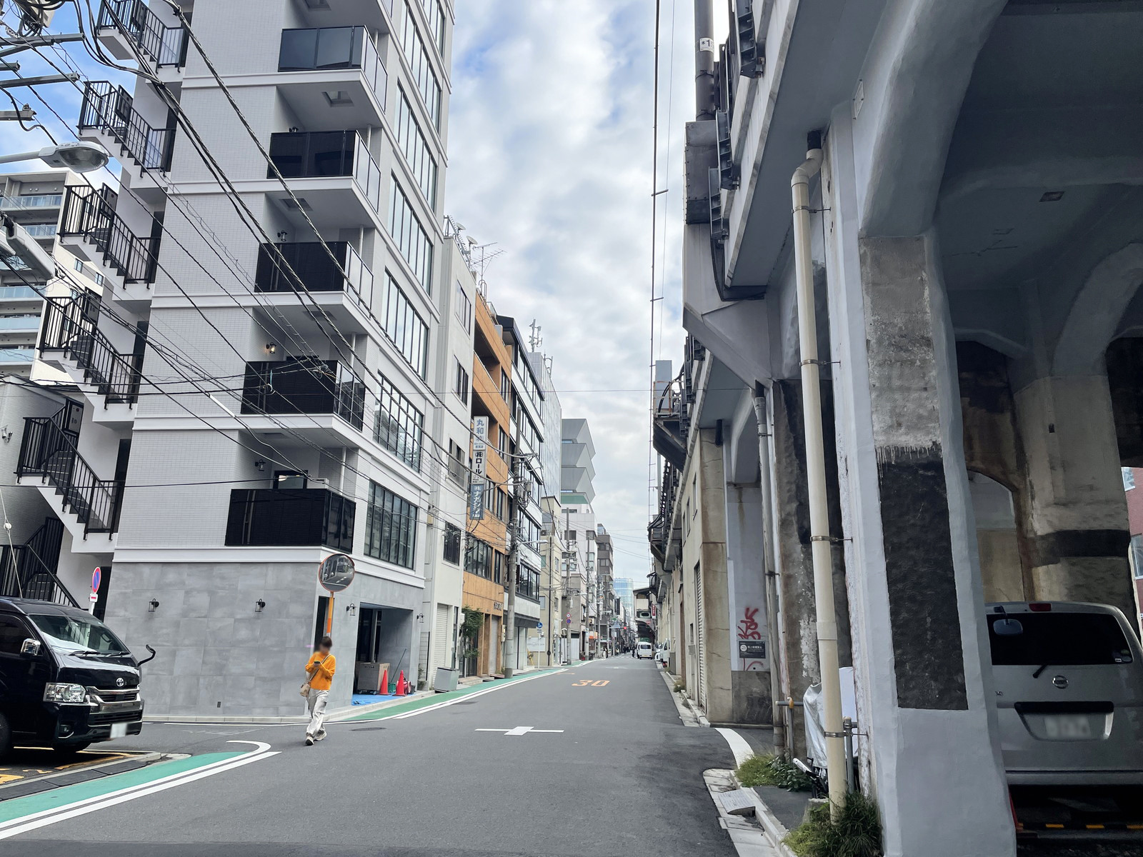 BW浅草橋ビル前面の通り