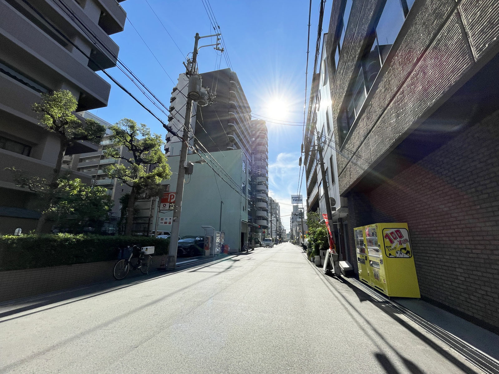 高麗橋双葉ビル前面の通り
