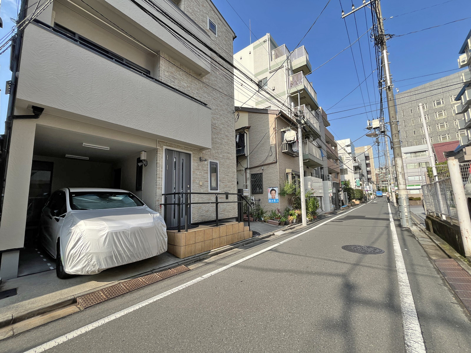 ニュー野村マンション前面通り