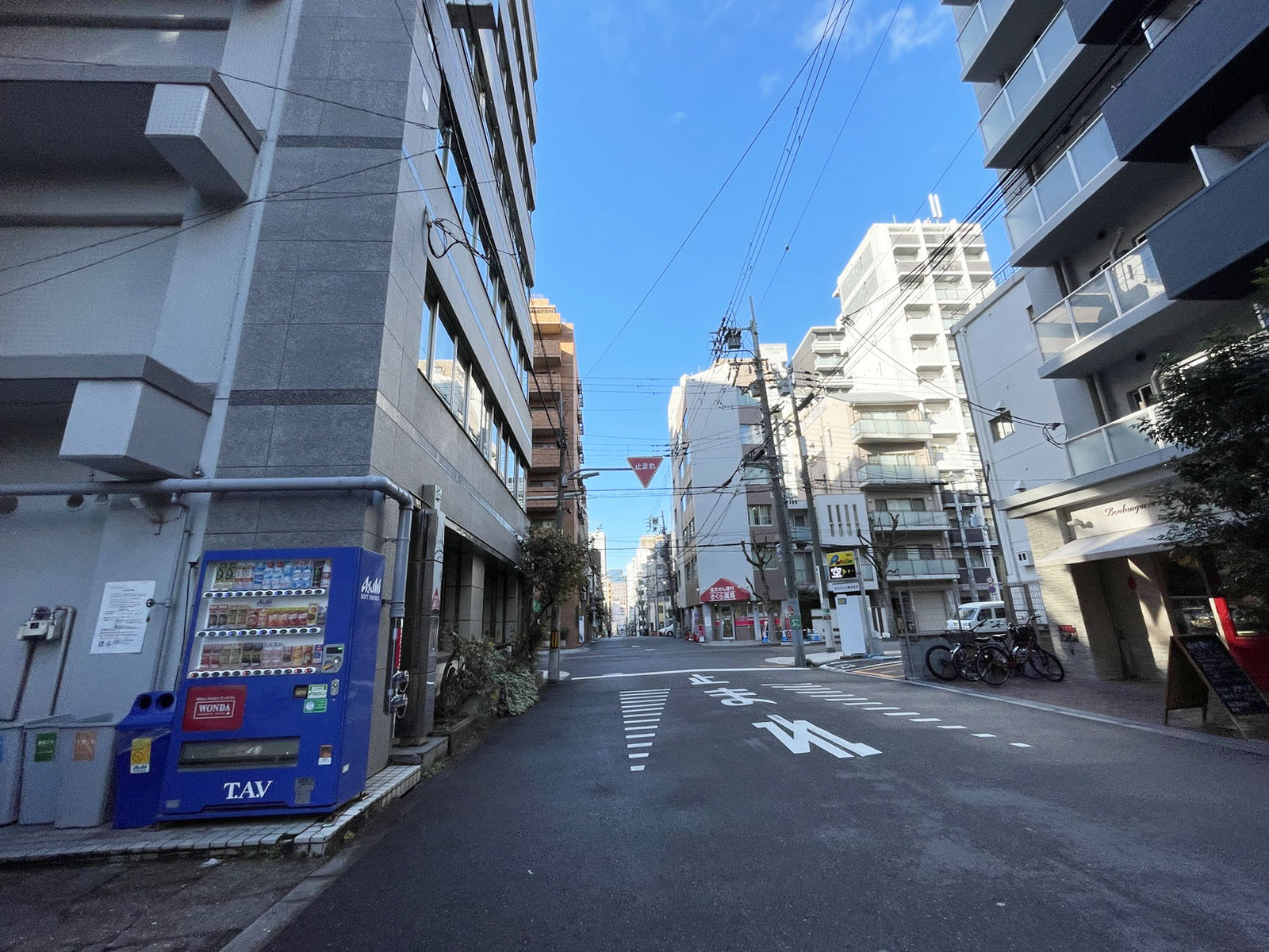 ODC天満橋ビル前面の通り
