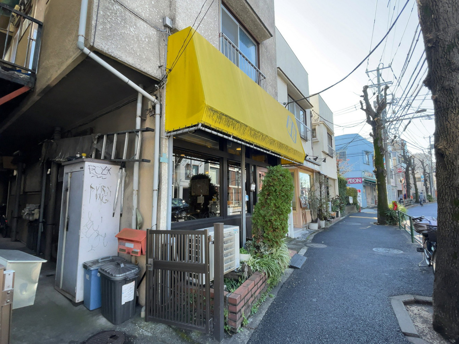 近くの飲食店