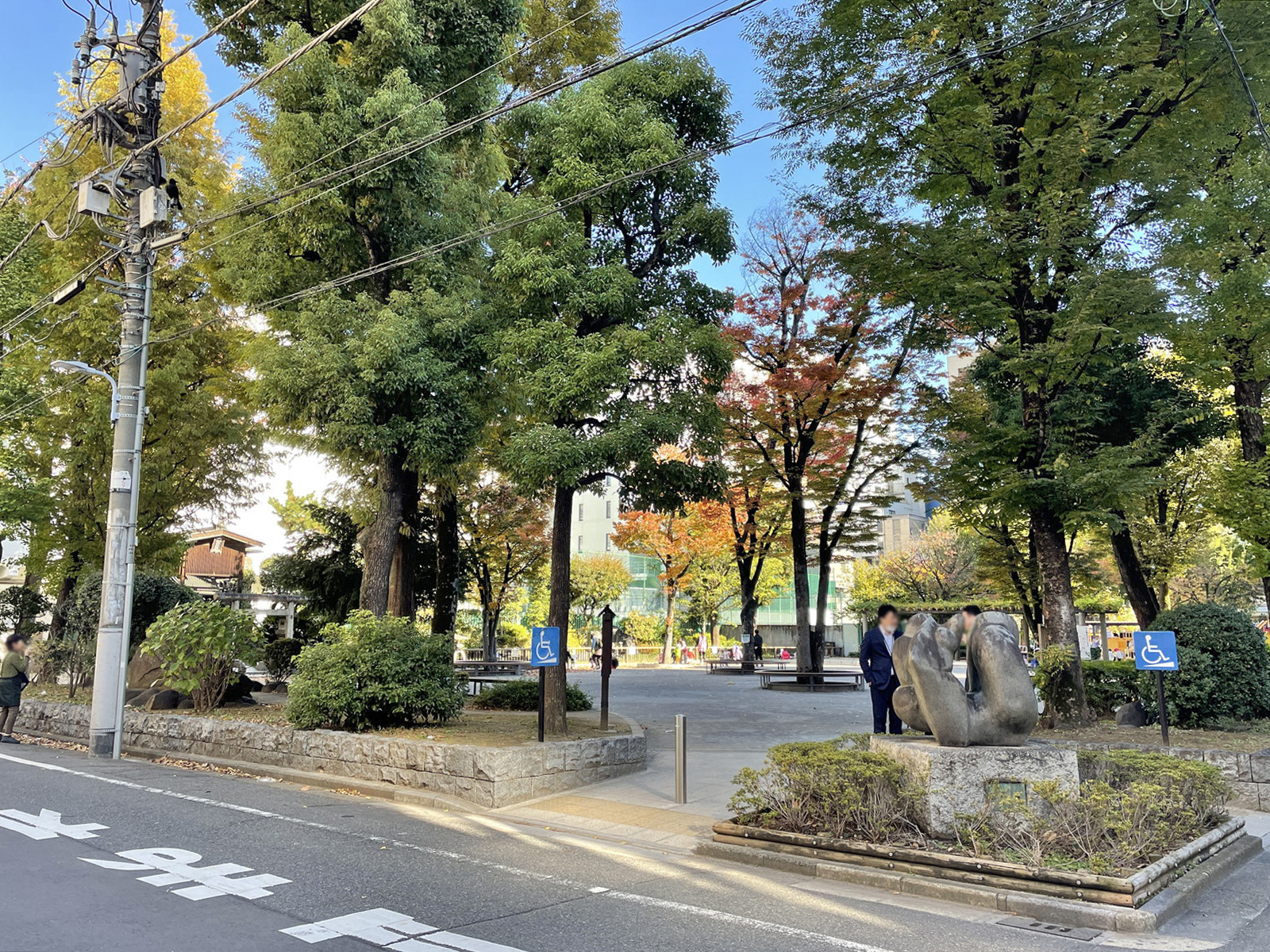 至近の御徒町公園