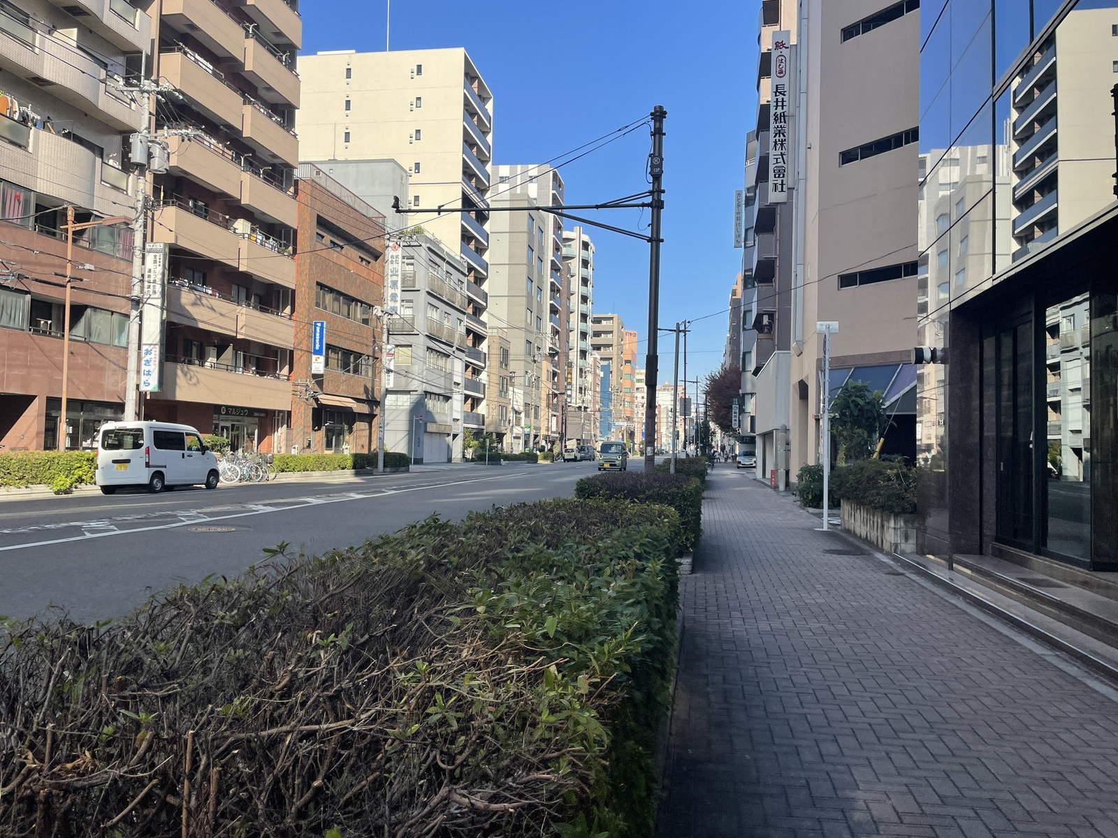 ストーク蔵前M&K前面の通り