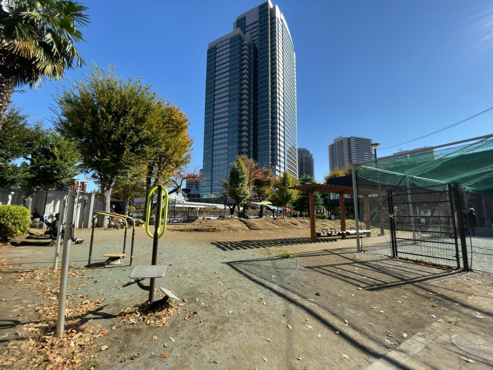近くの恵比寿南一公園