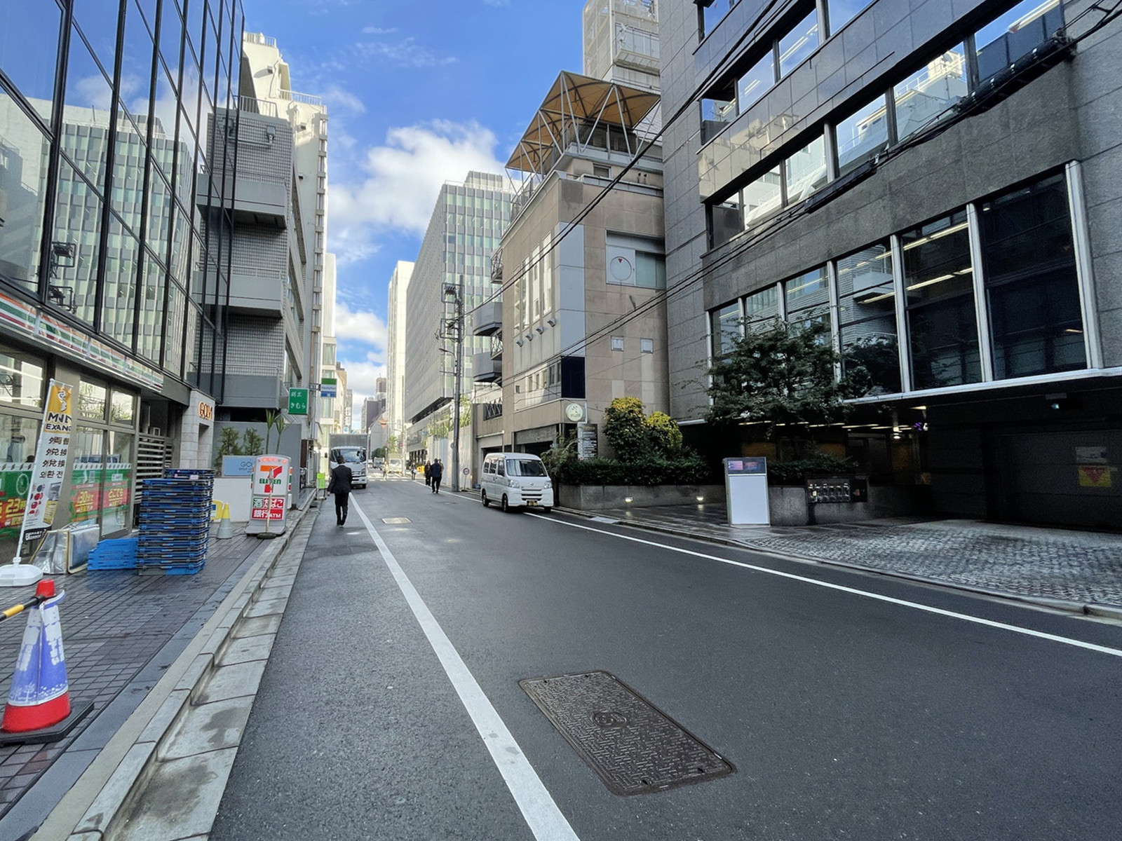 銀座木挽ビル前面の通り