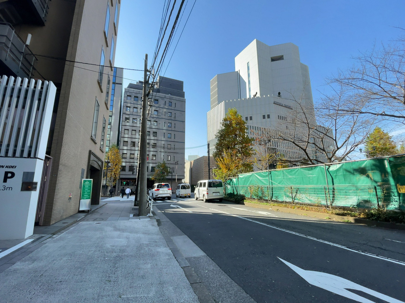 JPR麹町ビル前面の通り