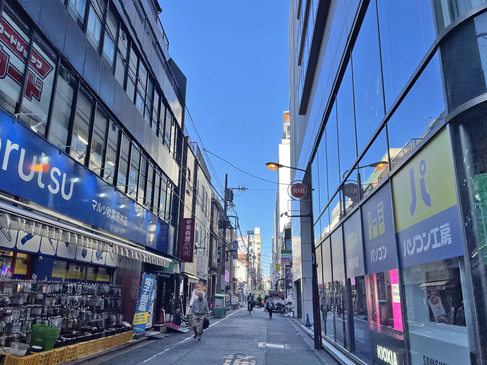 VORT秋葉原6前面の通り