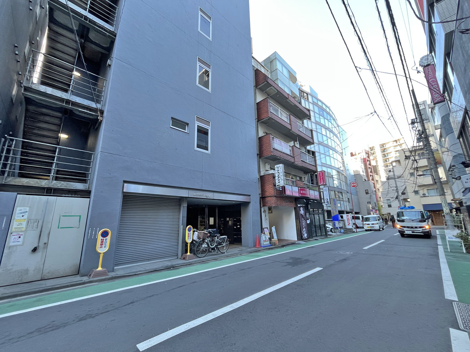 池袋NSビル前面通り