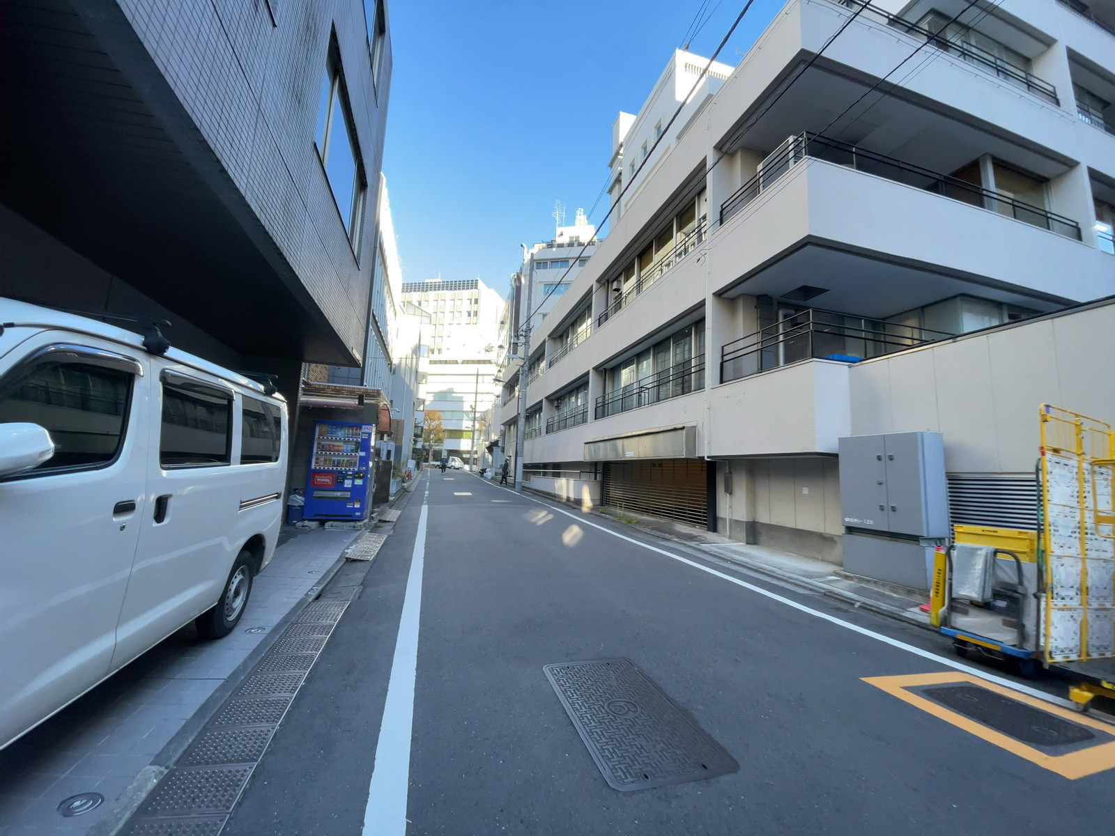 DSK神田ビル前面の通り