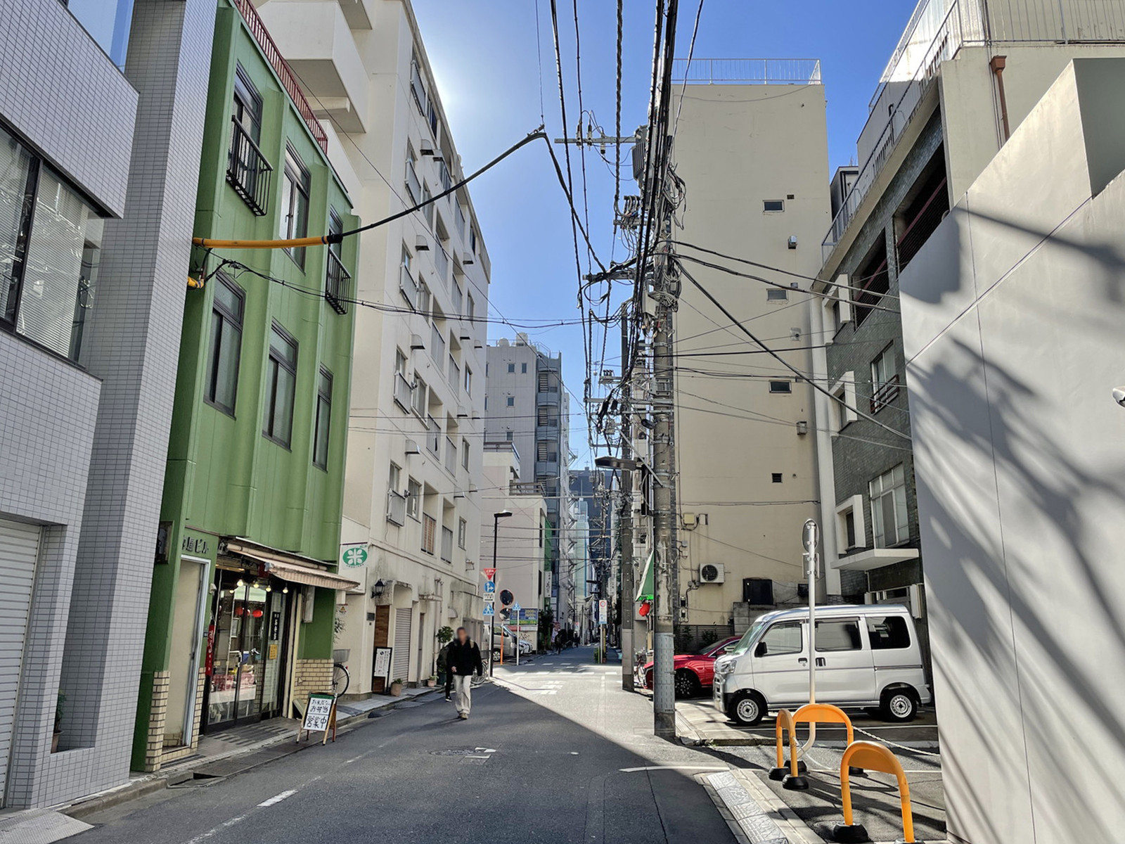 外神田MNビル前面の通り