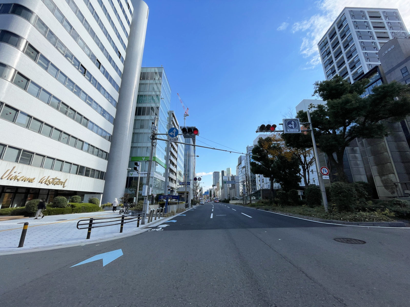 ACN心斎橋ビル前面の通り