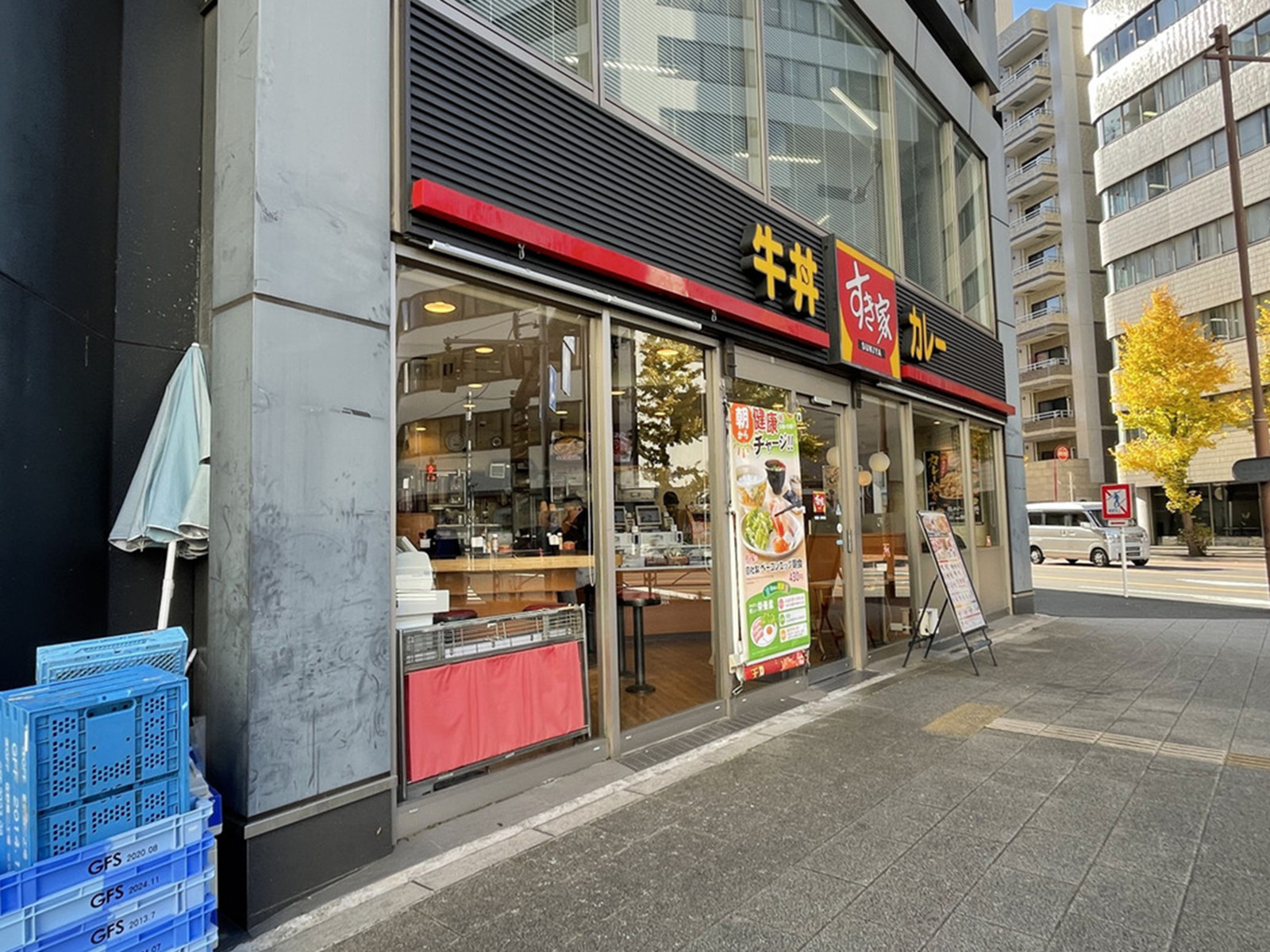 徒歩1分のすき家 秋葉原駅岩本町店