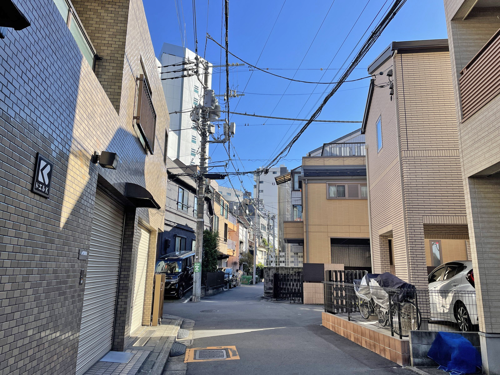代々木コパン前面の通り