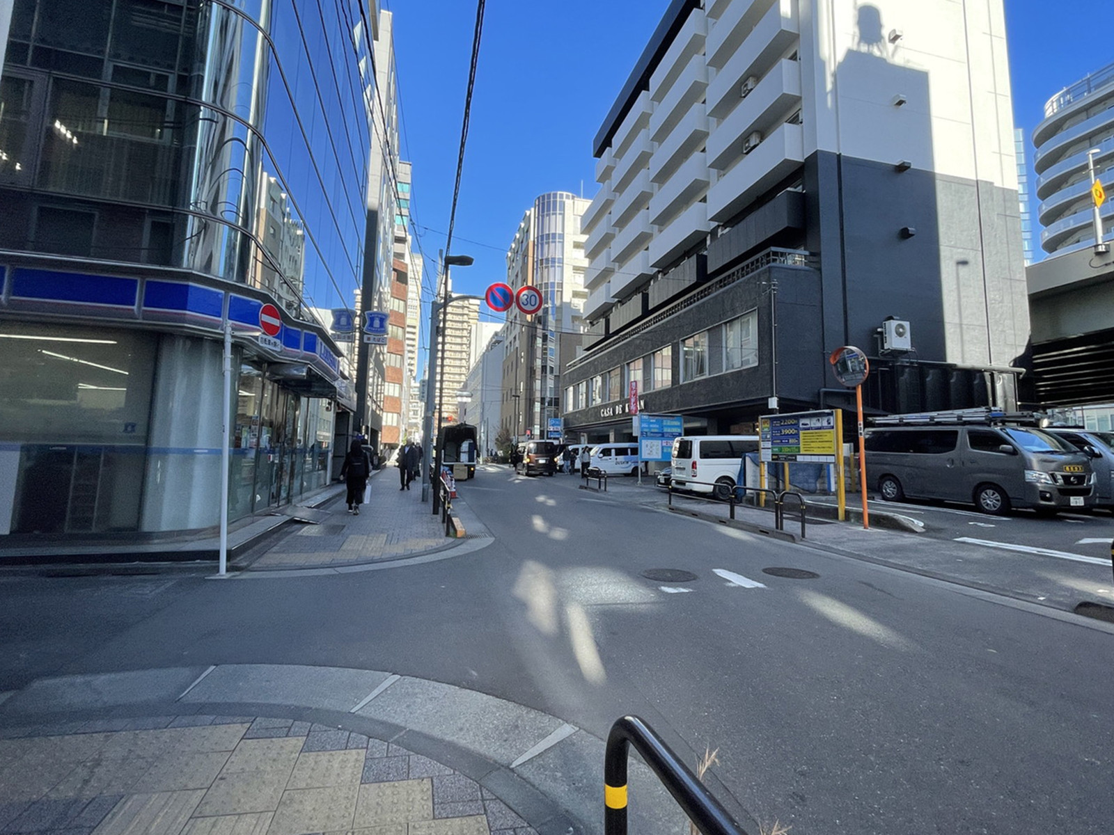 九段誠和ビル前面の通り