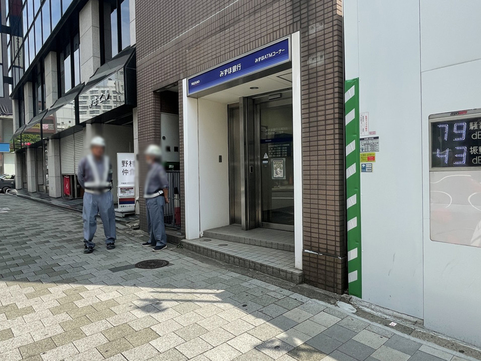 徒歩1分のみずほ銀行ATMコーナー