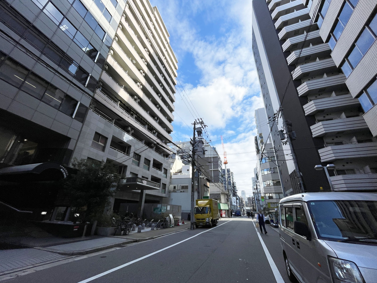セントラル南船場前面の通り