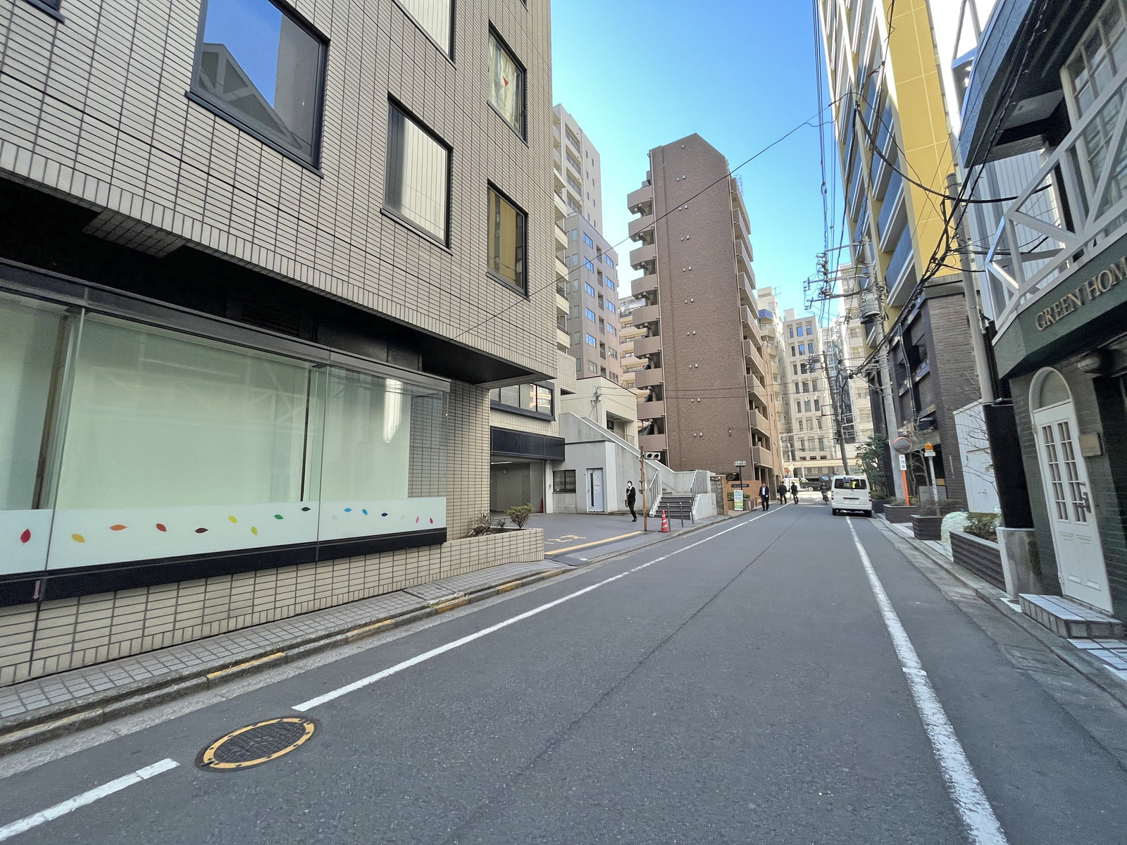 江口ビル前面通り