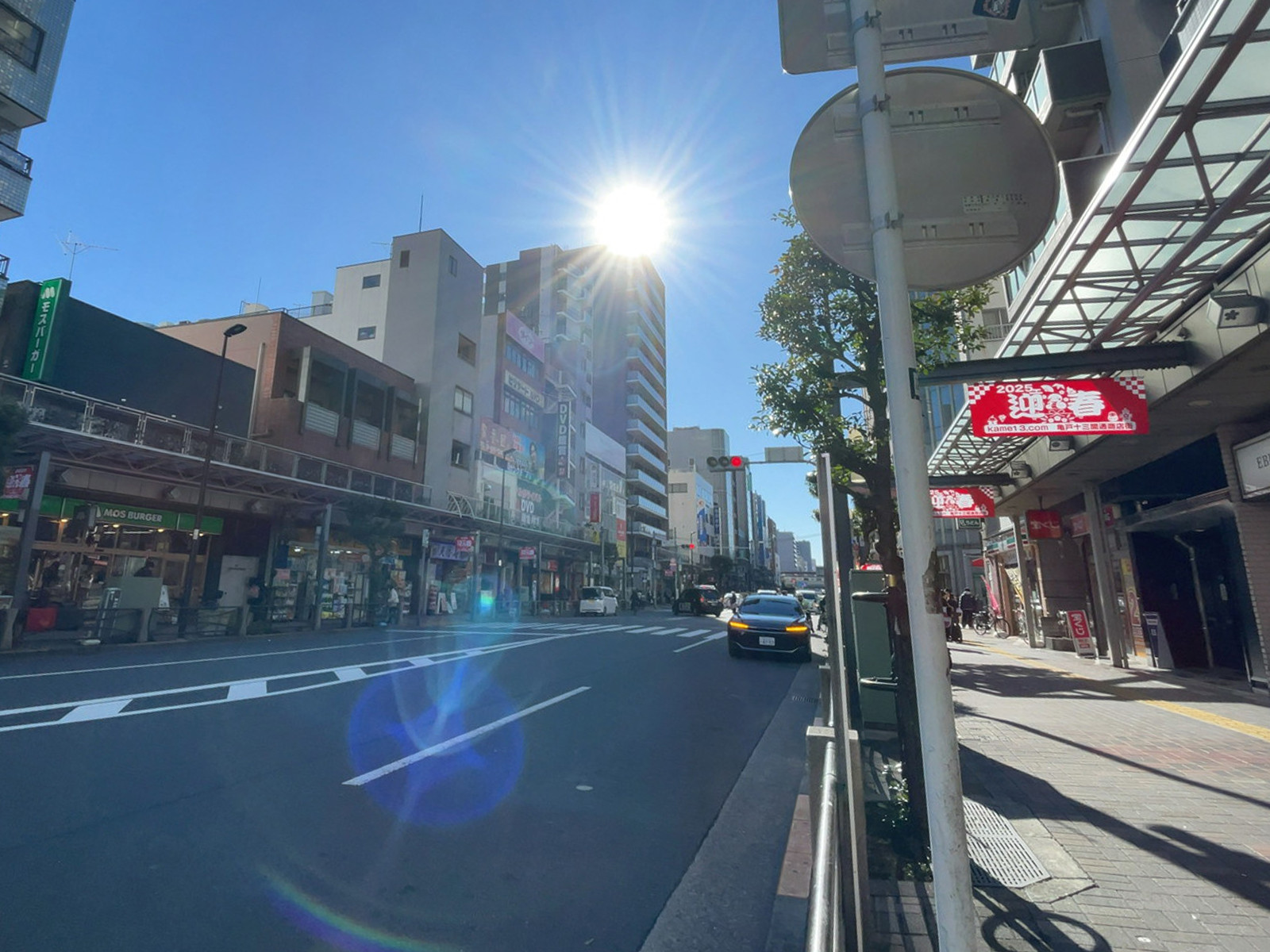 エスプリ亀戸前面の通り